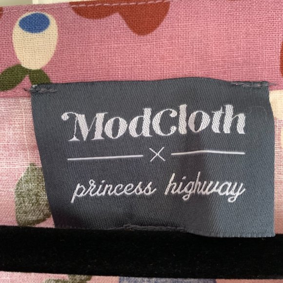 ModCloth x Princess Highway Floral Tie-Front Blouse - Picture 3 of 6